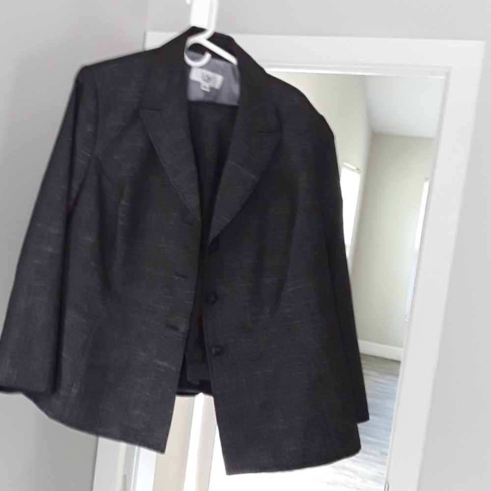 Women's Pants Suit